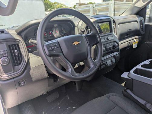 2025 Chevrolet Silverado 2500 Custom