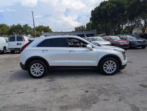2021 Cadillac XT4 Luxury