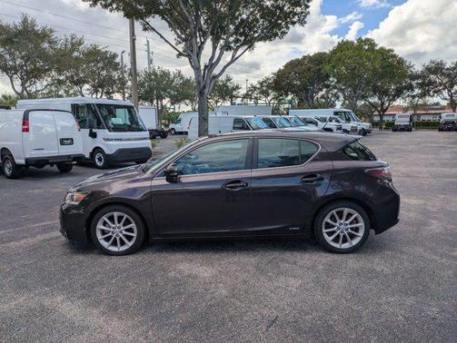 2013 Lexus CT 200h Hybrid