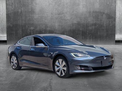 2020 Tesla Model S Long Range Plus
