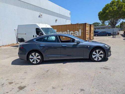 2020 Tesla Model S Long Range Plus