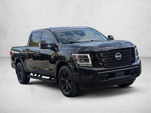 2023 Nissan Titan SV