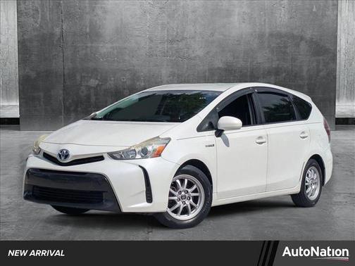 2016 Toyota Prius v Two