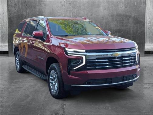 2025 Chevrolet Suburban LT