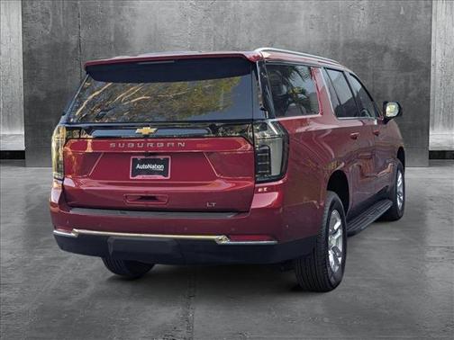 2025 Chevrolet Suburban LT