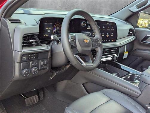 2025 Chevrolet Suburban LT