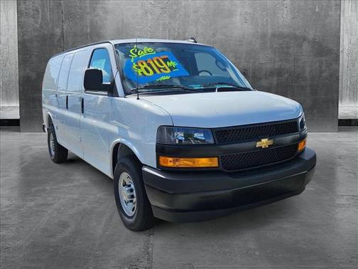 2025 Chevrolet Express 2500 RWD 2500 Regular Wheelbase WT
