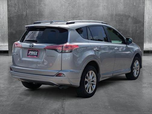 2017 Toyota RAV4 Platinum