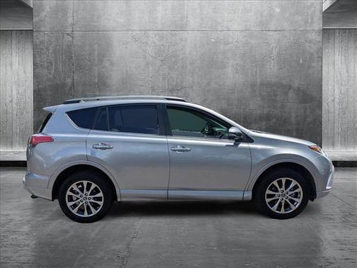 2017 Toyota RAV4 Platinum