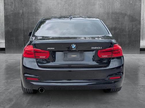 2018 BMW 320 i