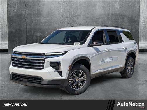 2025 Chevrolet Traverse LT