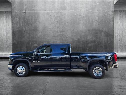 2025 Chevrolet Silverado 3500 LTZ