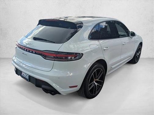 2023 Porsche Macan AWD