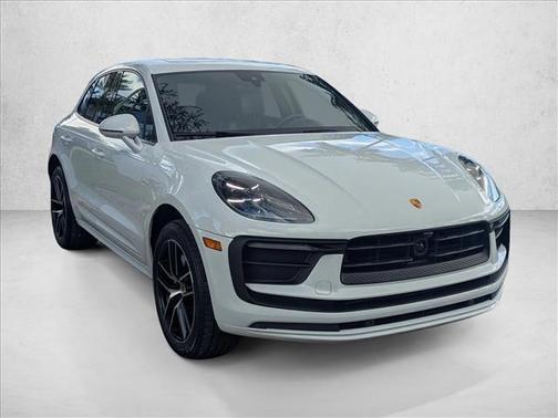 2023 Porsche Macan AWD