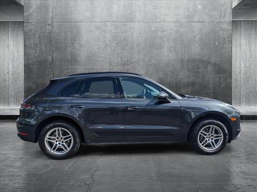 2020 Porsche Macan Base