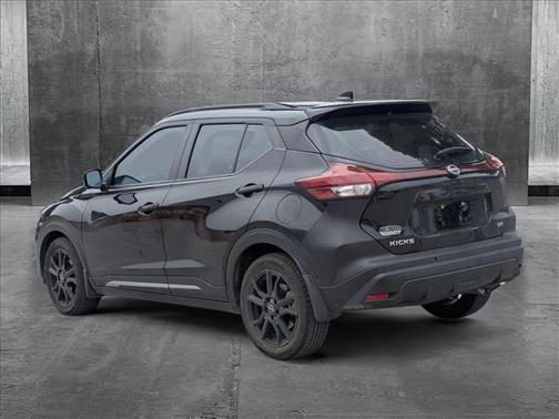 2023 Nissan Kicks SR