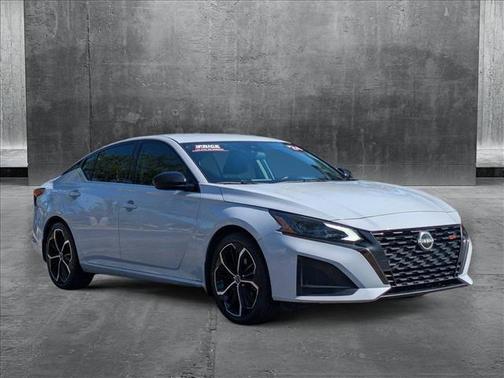2024 Nissan Altima SR FWD
