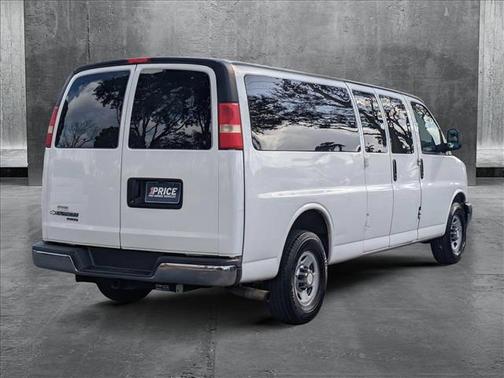 2015 Chevrolet Express 3500 LT
