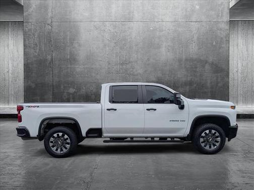 2022 Chevrolet Silverado 2500 Custom