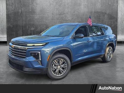 2025 Chevrolet Traverse LT