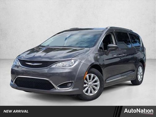 2018 Chrysler Pacifica Touring-L