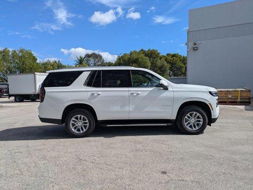 2025 Chevrolet Tahoe LS