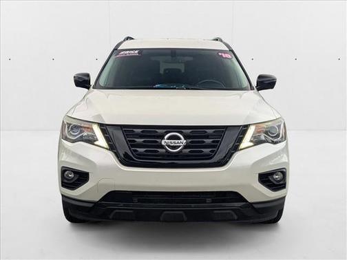 2018 Nissan Pathfinder SL