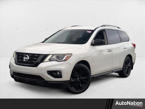 2018 Nissan Pathfinder SL