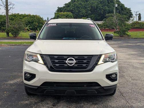 2018 Nissan Pathfinder SL