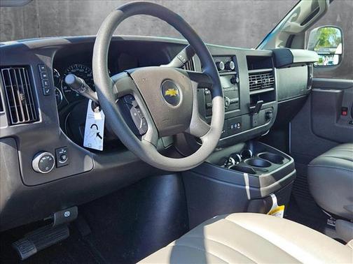 2025 Chevrolet Express 2500 RWD 2500 Regular Wheelbase WT