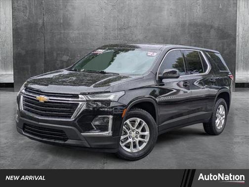 2023 Chevrolet Traverse LS
