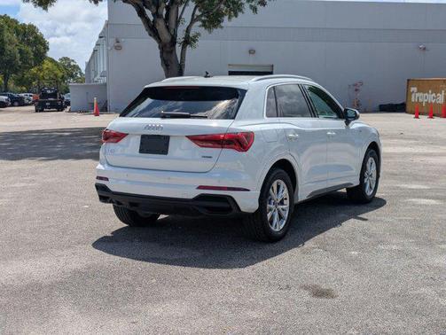 2024 Audi Q3 45 S line Premium Plus