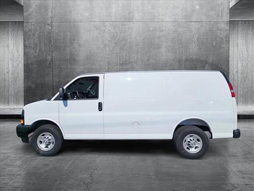 2025 Chevrolet Express 2500 RWD 2500 Regular Wheelbase WT