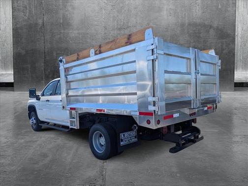2025 Chevrolet Silverado 3500 WT