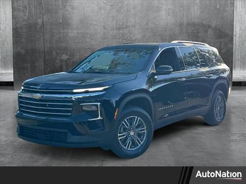 2025 Chevrolet Traverse LT