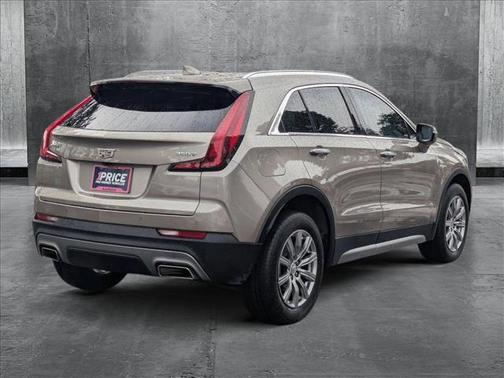 2022 Cadillac XT4 Premium Luxury