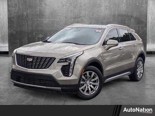 2022 Cadillac XT4 Premium Luxury