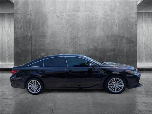 2020 Toyota Avalon Hybrid Limited