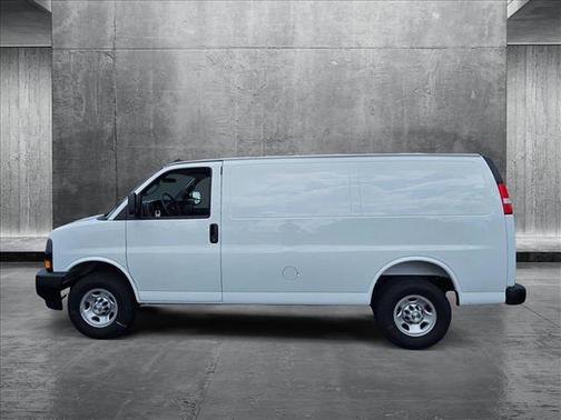 2025 Chevrolet Express 2500 RWD 2500 Regular Wheelbase WT