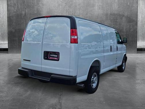 2025 Chevrolet Express 2500 RWD 2500 Regular Wheelbase WT