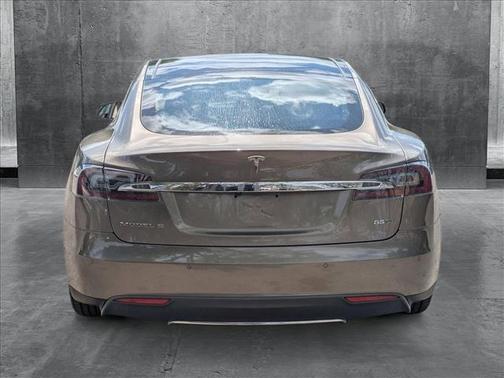 2015 Tesla Model S P85D