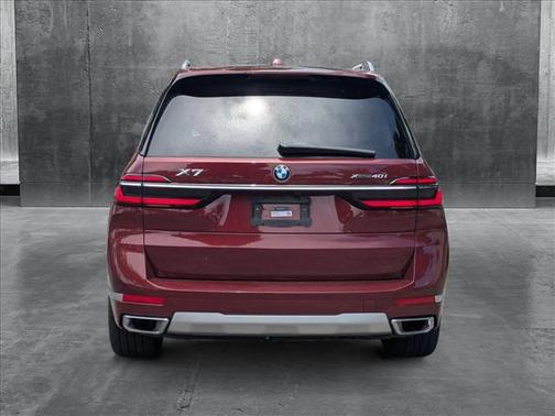 2024 BMW X7 xDrive40i