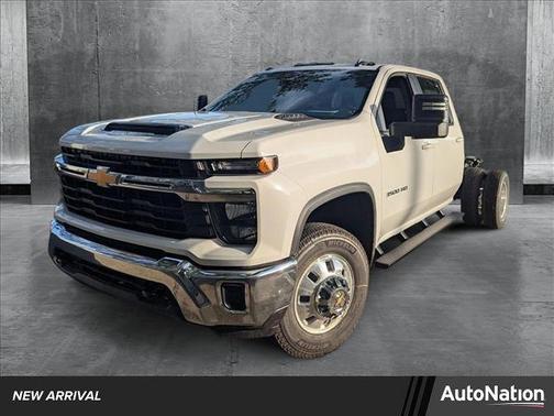 2025 Chevrolet Silverado 3500 LT