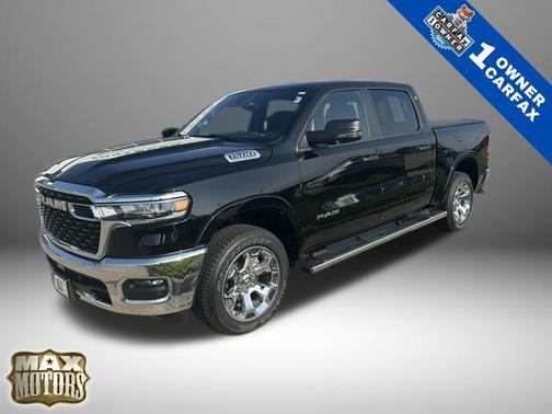 Diamond Black Crystal Pearlcoat 2026 RAM 1500 Big Horn/Lone Star