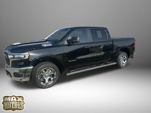 Diamond Black Crystal Pearlcoat 2026 RAM 1500 Big Horn/Lone Star