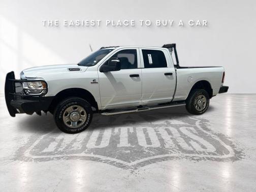 Bright White Clearcoat 2024 RAM 2500 Tradesman Crew Cab 4x4 6'4' Box