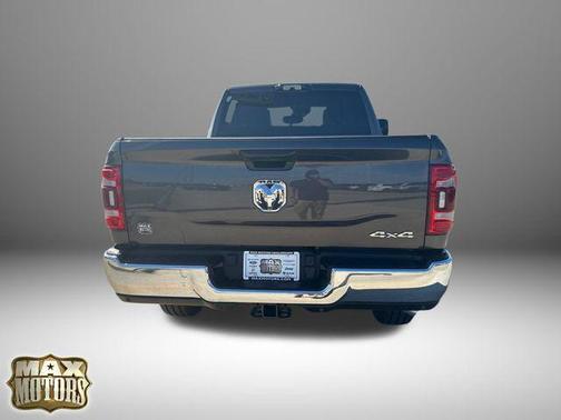 2024 RAM 2500 Tradesman Crew Cab 4x4 6'4' Box