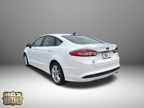 Oxford White 2018 Ford Fusion SE