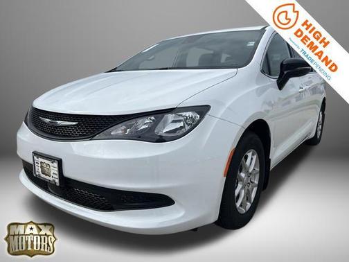 Bright White Clearcoat 2026 Chrysler Voyager LX