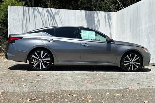 2020 Nissan Altima 2.0 Platinum